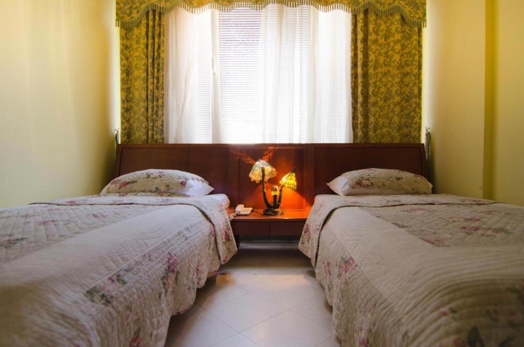 פודגוריצה Hotel Bojatours מראה חיצוני תמונה