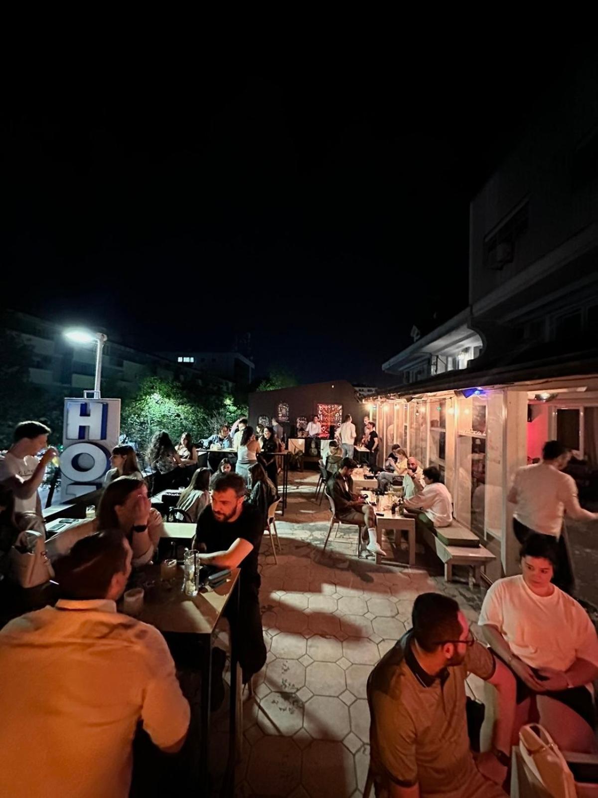 פודגוריצה Hotel Bojatours מראה חיצוני תמונה